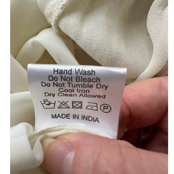 Love Sam Ivory Cream Crochet V-Neckline Tie Back Cold Shoulder Top M - Picture 12 of 16